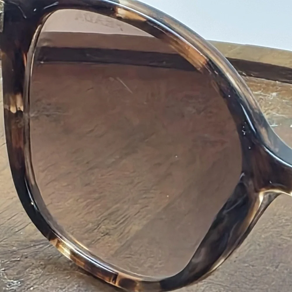Prada SPR 22Z Sunglasses Womens 53-17 Brown Tortoise Butterfly Gradient Italy
